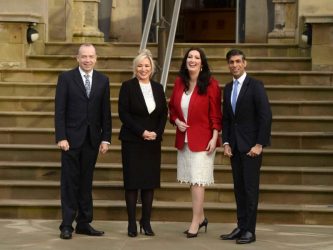 Irlanda del Nord, per la prima volta una repubblicana alla guida del governo