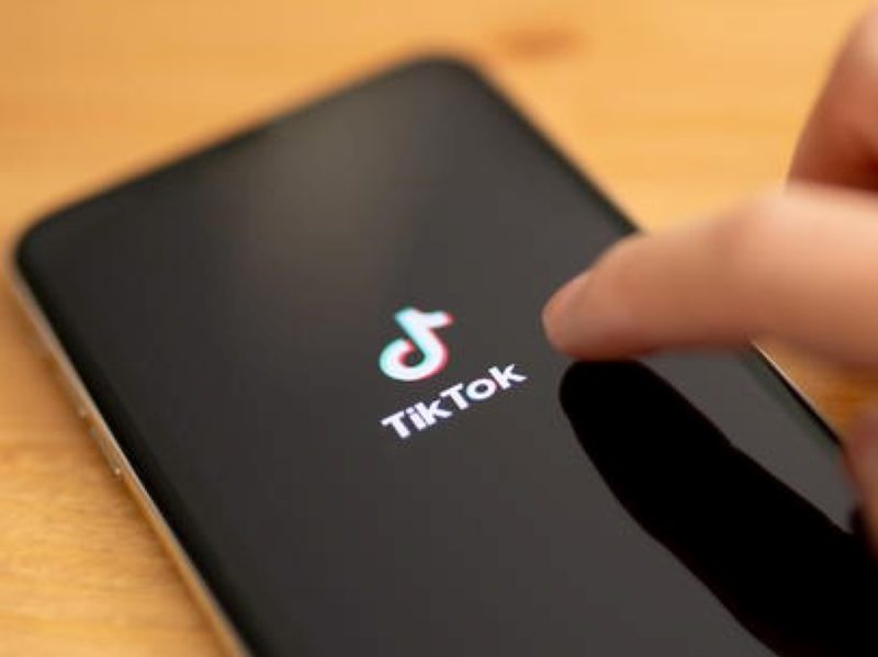 Stati Uniti, la Camera contro TikTok: «Al bando se resta cinese»