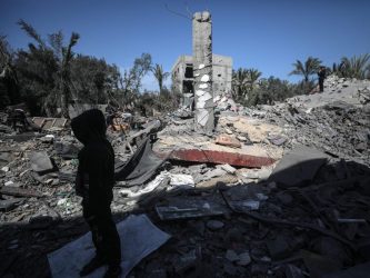 Israele-Hamas, recuperati i corpi di due ostaggi. Colpito l’ospedale Al-Ahli di Gaza City