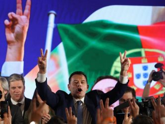 Il Portogallo sceglie la destra, ma i socialisti restano decisivi
