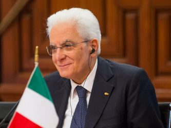 Giornata in memoria delle vittime del Covid, Mattarella:  «Sfida vinta con lo sforzo di tutti»