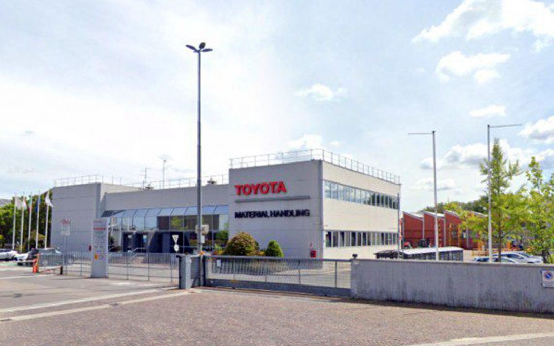 Bologna, esplosione alla Toyota Handling: 2 morti e 11 feriti