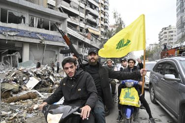 Israele, resiste la tregua in Libano. Hezbollah celebra la vittoria