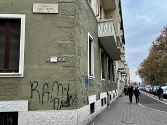 Corvetto, dopo la notte dei fuochi: «Non siamo una banlieue»