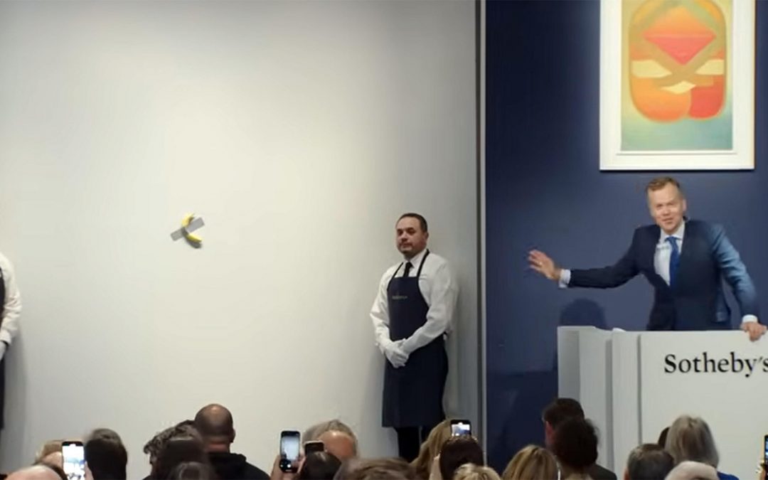 Venduta per 5,2 milioni di dollari la banana di Cattelan