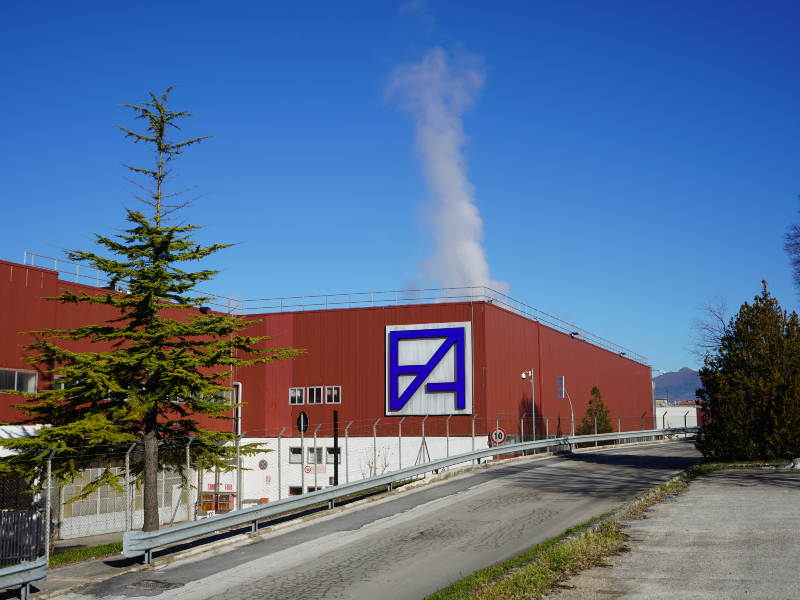 Fabriano, addio alla carta d’ufficio: spenta la storica macchina F3