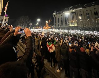 Rivolta in Georgia contro i filo-russi di Sogno georgiano: arrestato il leader delle proteste
