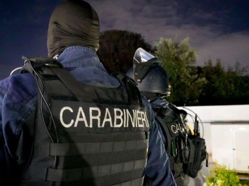 Traffico di droga e certificazioni truccate a Rebibbia: maxi operazione dei carabinieri, 32 indagati