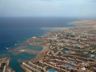 Sottomarino turistico affonda nel Mar Rosso: «A bordo in 45, almeno sei morti»