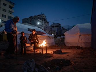 Gaza, Israele riprende gli attacchi nel sud della Striscia. Addio alla tregua di gennaio