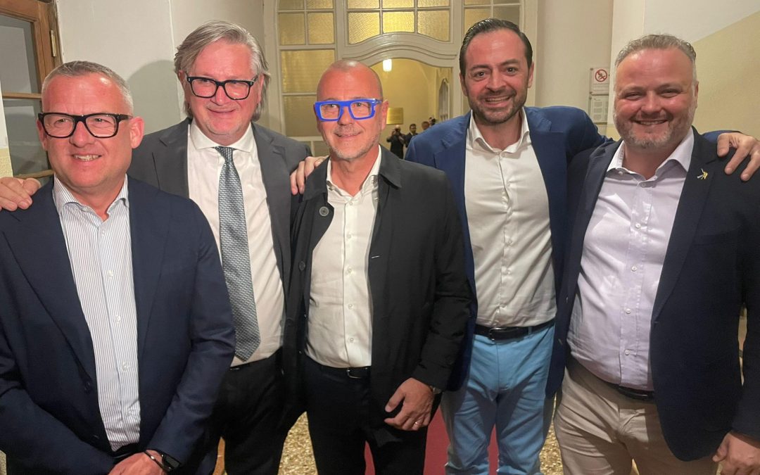 A Bolzano per la prima volta vince il centro-destra: Corrarati è il nuovo sindaco