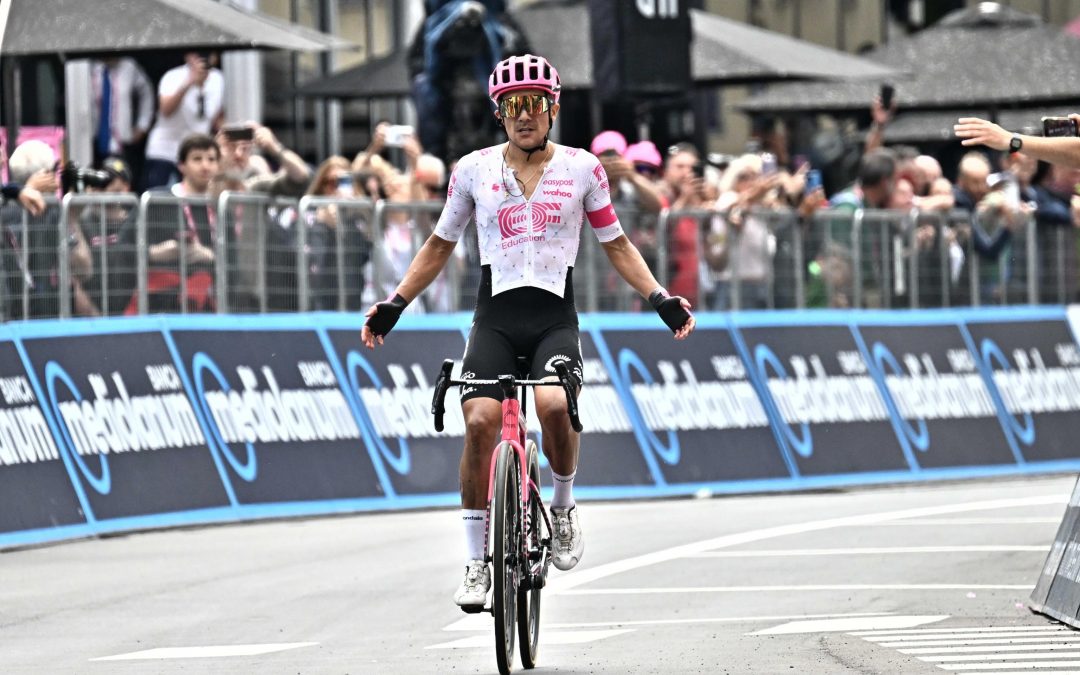 Al Giro d’Italia un podio di giovani, ma l’undicesima tappa la vince Carapaz