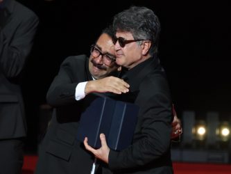 Cannes, Palma d’oro all’iraniano Panahi. E Teheran attacca la Francia