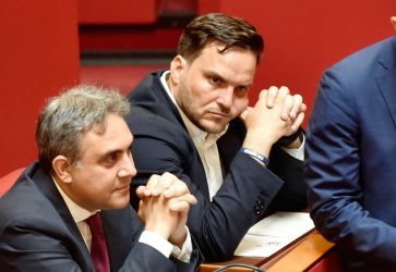 Dossieraggio contro Silvia Salis, l’ex assessore indagato si sospende da Fdi