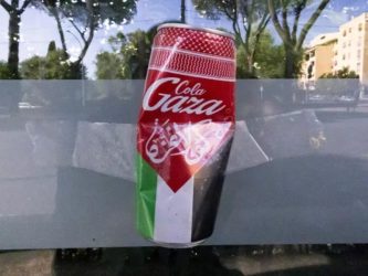 No ai prodotti israeliani, via libera alla Gaza Cola: la scelta pro-Pal di Coop Alleanza