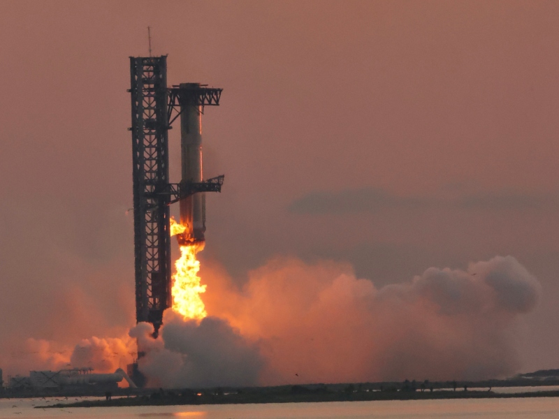 Incidente in Texas per il razzo di Musk: Starship di SpaceX esplode durante un test