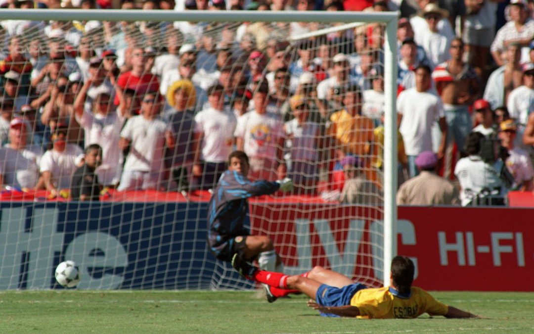 L’omicidio di Andrés Escobar 31 anni fa: l’autogol ai Mondiali che forse gli costò la vita
