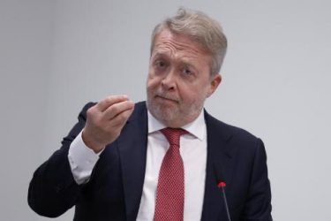 Ghiglia e l’incontro con Arianna Meloni alla sede di Fdi: scontro tra Report e il consigliere del Garante Privacy