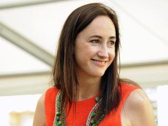 Morta Sophie Kinsella: con “I love shopping” ha raccontato con ironia le fragilità di una generazione